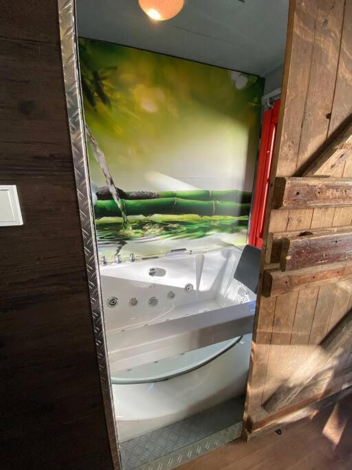 Willa Gleis 1, Eisenbahn Waggon Mit Whirlpool Und Ofen Dahlem  Zewnętrze zdjęcie